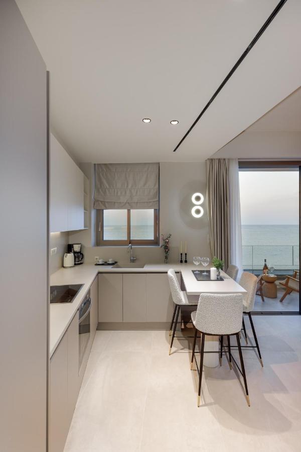 Kales Sea View Suites Ierápetra Екстериор снимка